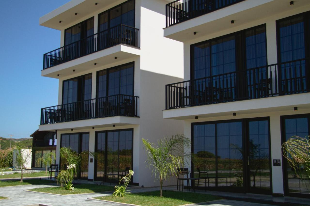 Posh Villas Rrogozhine Ngoại thất bức ảnh