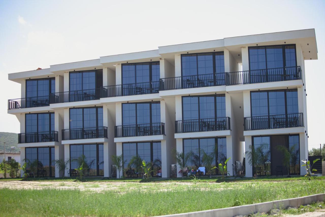 Posh Villas Rrogozhine Ngoại thất bức ảnh