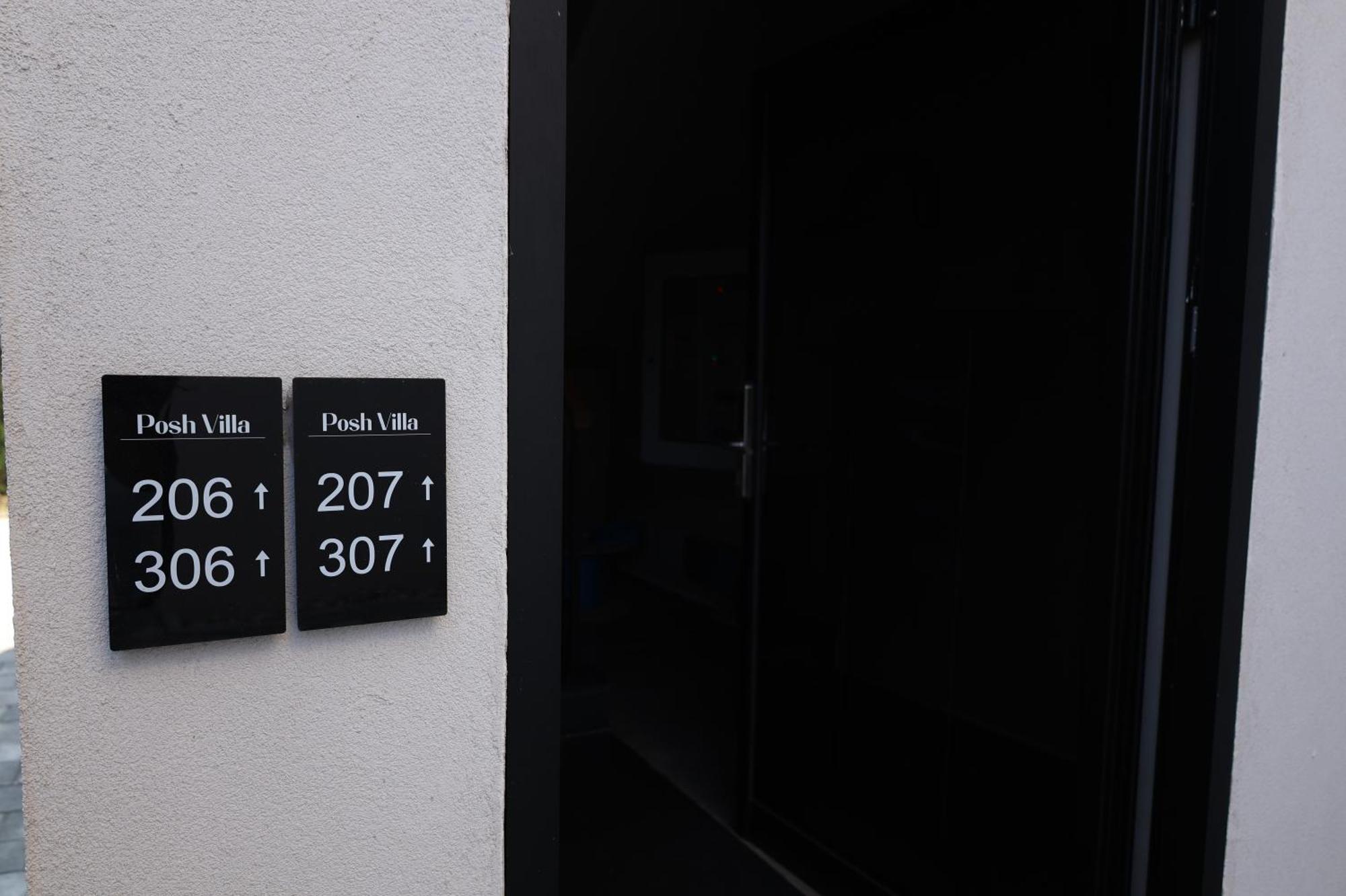 Posh Villas Rrogozhine Ngoại thất bức ảnh